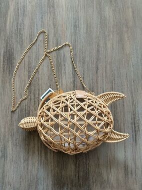 Tommy Bahama Woven Turtle Crossbody with Gold Chain